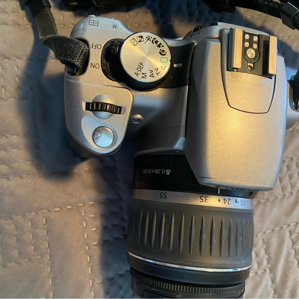CANON EOS - Digital Rebel DS6041 DSLR Camera W/ Lens / 8.0 Megapixel